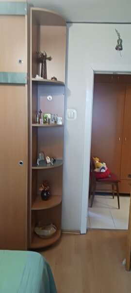 Obor, metrou, vanzare ap. 3 camere.