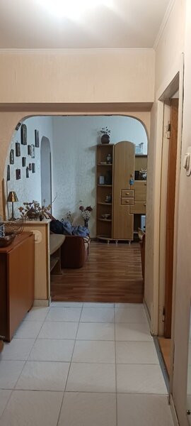 Obor, metrou, vanzare ap. 3 camere.